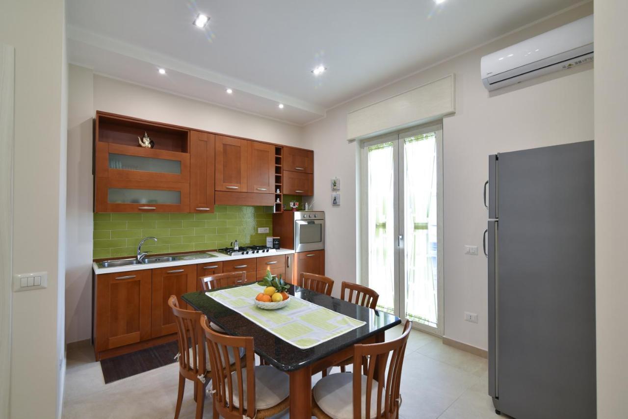 Virginia'S House Apartment Торе Анунциата Екстериор снимка